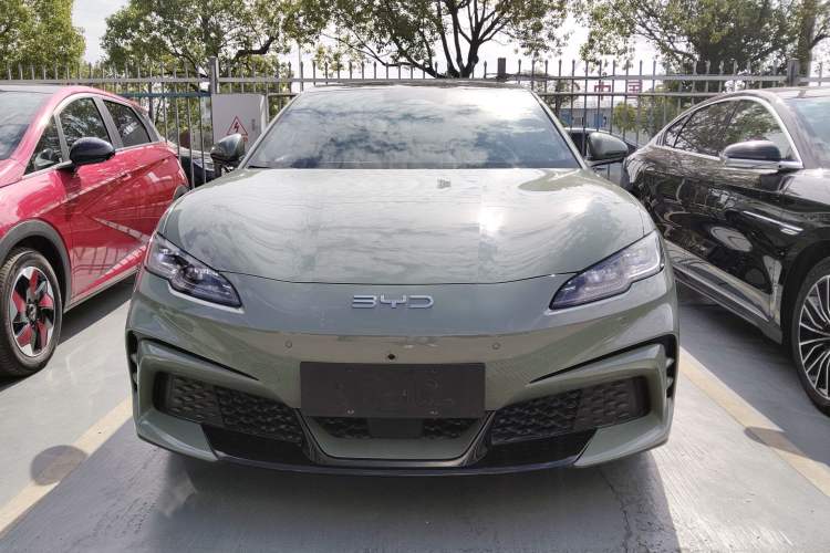 Used BYD Seal 06GT 2025 550 All-Wheel-Drive Heatwave Edition

