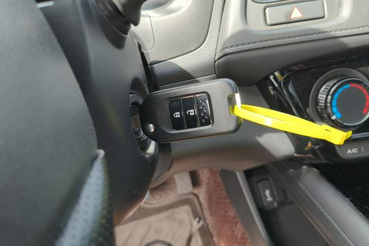 Used Honda Vezel 2020 1.5L CVT Pioneer Edition