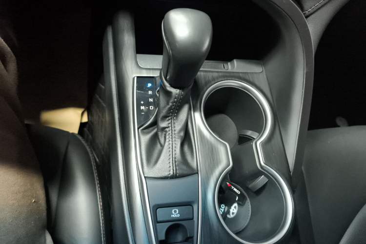 Used Toyota Camry 2021 2.0G Luxury Edition Gear Lever