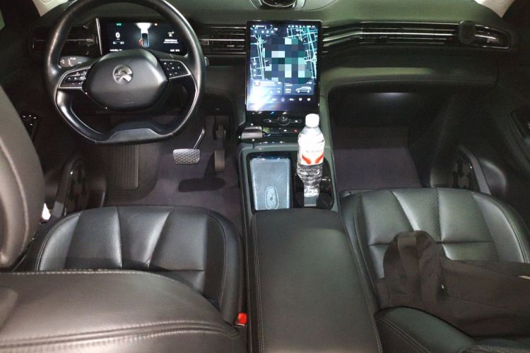 Used Nio ES8 2018 355 km Base Version 6-Seater Edition Center Console