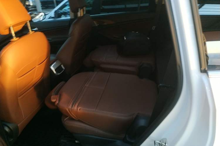 Used Buick GL6 2019 18T 6-Seater Connected Luxury Version China VI Standard
