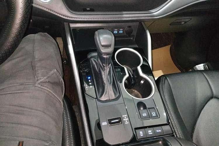 Used Toyota Crown Kluger 2021 2.5L HEV Four-Wheel Drive Elite Edition