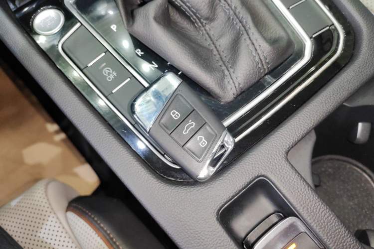 Used Volkswagen Magotan 2023 2 Million Units Commemorative Edition 330TSI DSG Luxury Version
