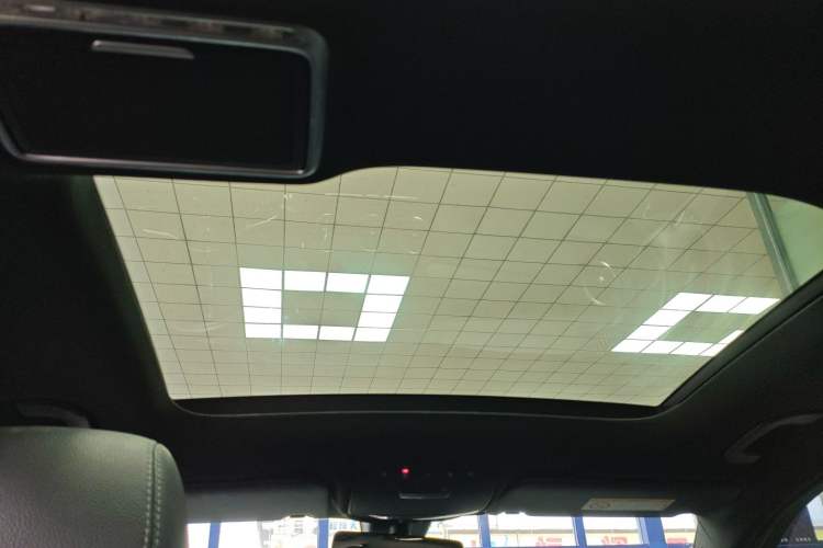 Used Mercedes-Benz GLC 2020 GLC 260 L 4MATIC Dynamic Model