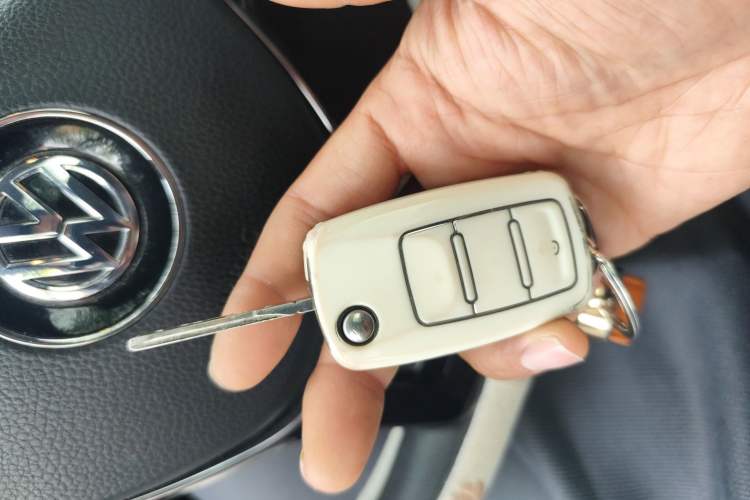 Used Volkswagen Jetta 2017 1.5L Automatic Comfort Model Vehicle Key