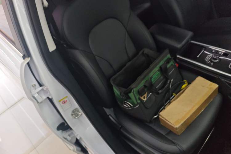 Used Haval H6 2018 Blue Label Sport Edition 1.5T Automatic Two-Wheel Drive Elite Model Right Front Seat