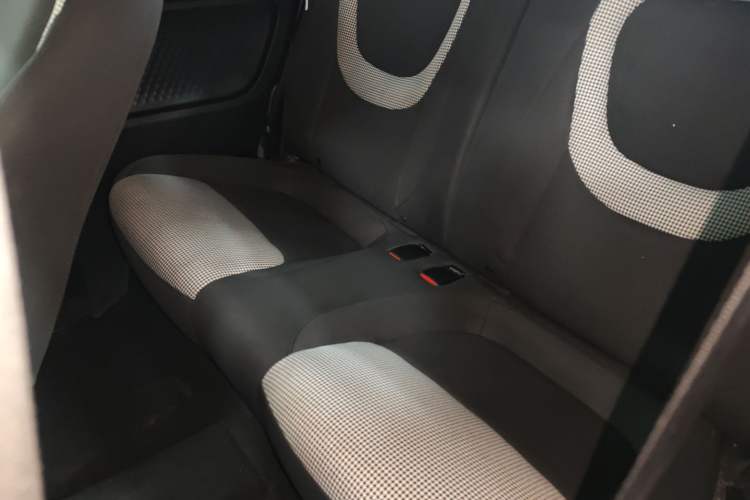 Used Wuling Hongguang MINIEV 2024 3rd Generation 215km Youth Edition Left Rear Seat