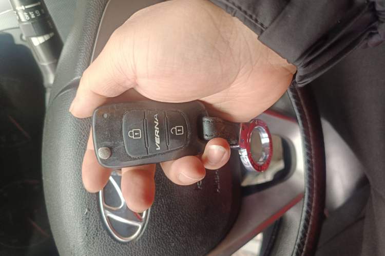 Used Hyundai Verna (older generation) 2016 1.4L Manual Smart GLS Trim