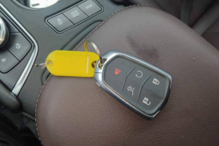 Used Cadillac XT6 2022 2.0T Six-Seater Two-Wheel-Drive Luxury Version
