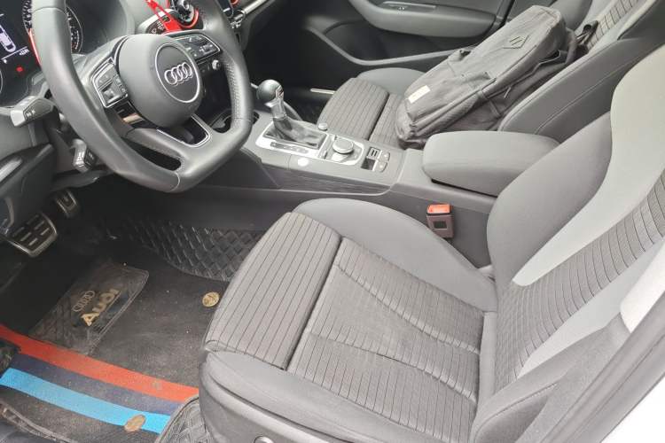 Used Audi A3 2020 Limousine 35 TFSI Sporty Version China VI Left Front Seat