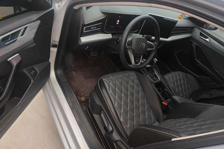 Used Volkswagen Sagitar 2024 300TSI DSG Excellence Edition