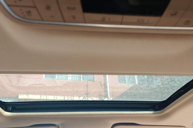 Used Buick GL8 2018 ES 28T Flagship Model China VI Standard