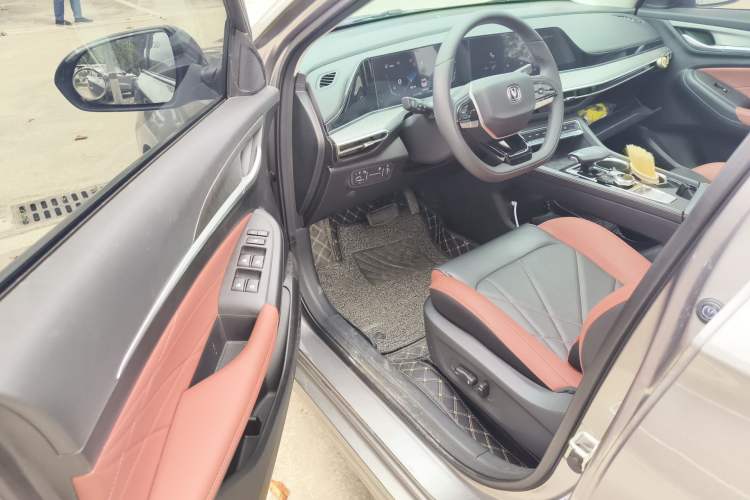 Used CHANGAN Eado 2022 PLUS Blue Whale NE 1.4T GDI DCT Flagship Edition Driver Seat