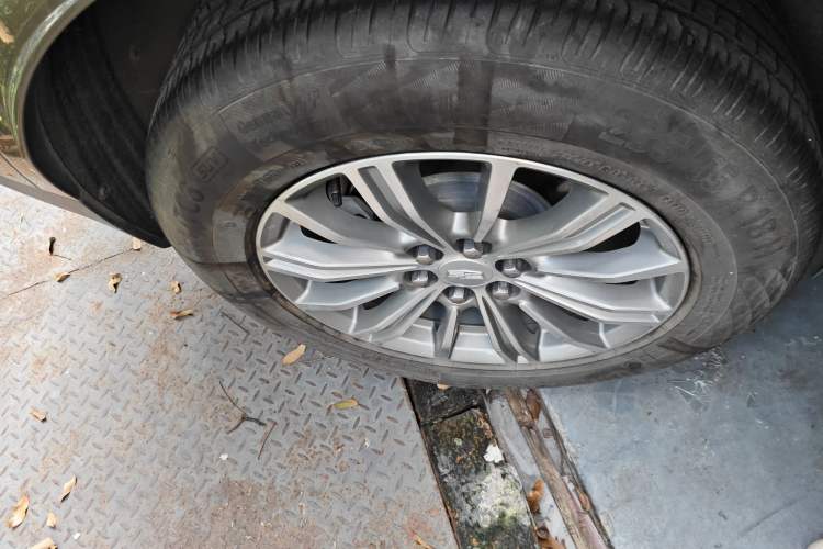 Used Cadillac XT5 2016 25T Luxury Model
