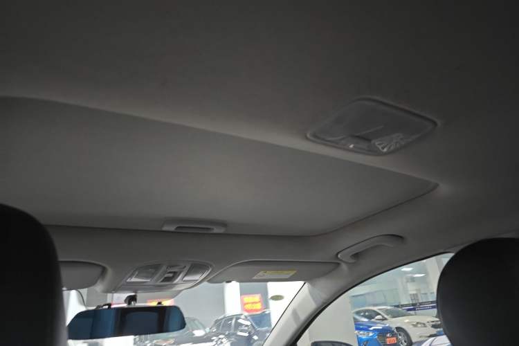 Used Hyundai Elantra (6th Generation / Lingdong) 2020 1.5L CVT Smart & Stylish – Elite Version Headliner