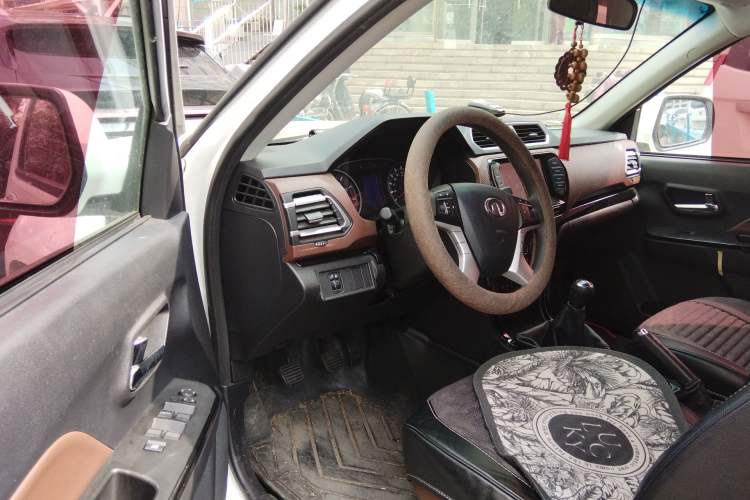 Used Great Wall Wingle 6 2017 2.4L Gasoline Two-Wheel Drive Elite Version 4G69