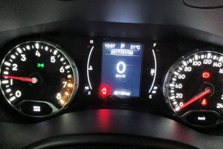 Used Jeep Renegade 2018 Connected Large Screen Version 180T Automatic High-Energy Edition Instrument Cluster