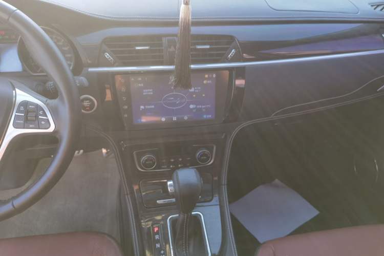 Used Zotye T600 2015 2.0T DCT Prestige Edition
