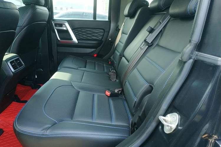 Used BAIC Off-Road BJ40 2023 2.0D Automatic Four-Wheel Drive Blade Hero Edition Adventurer Type
