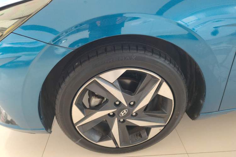 Used Hyundai Elantra 2021 1.5L CVT GLX Elite Edition
