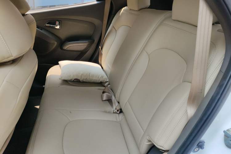 Used Hyundai ix35 2013 2.0L Automatic 2WD Comfort GL China IV Standard Left Rear Seat