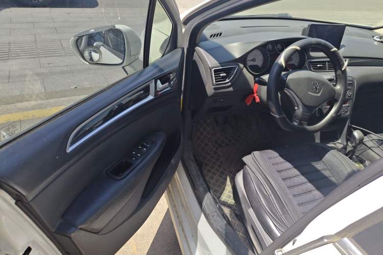 Used Peugeot 308 2014 Enjoy Edition Classic 1.6L Manual Fashion Model
