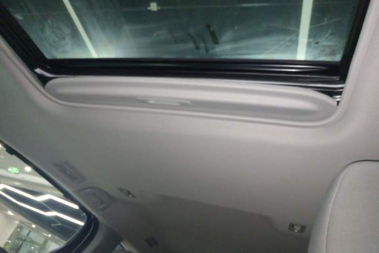 Used Toyota Sienna 2023 2.5L Hybrid Comfort Edition