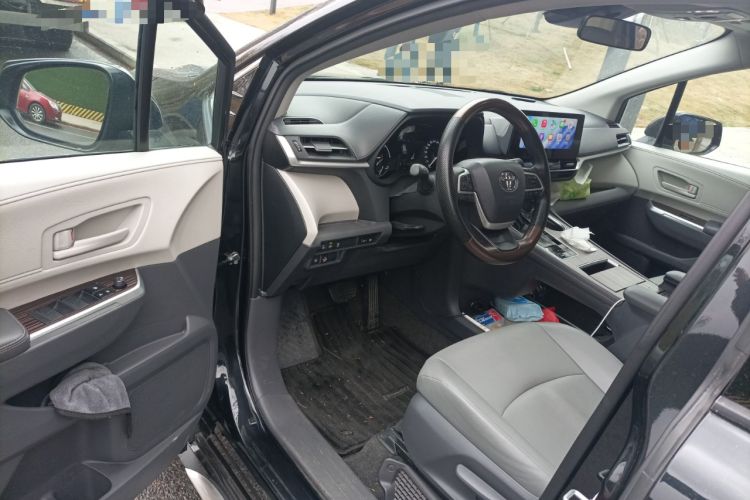 Used Toyota Granvia 2024 2.5L Hybrid Comfort Edition