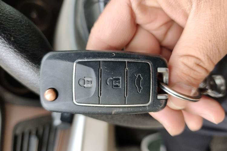 Used FORTHING Lingzhi 2019 Facelifted M5L 1.6L 7-Seater Base Model China VI Standard
