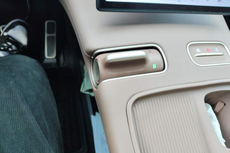 Used Nio ES8 2024 75 kWh
