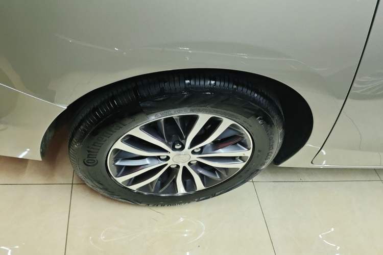 Used Buick GL8 2022 ES Landtrek 653T Luxury Edition