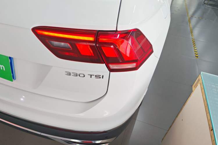 Used Volkswagen Tiguan L 2023 330TSI Automatic Two-Wheel Drive Smart Edition Right Rear Taillight