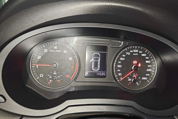 Used Audi Q3 2016 35 TFSI quattro all-wheel-drive style model