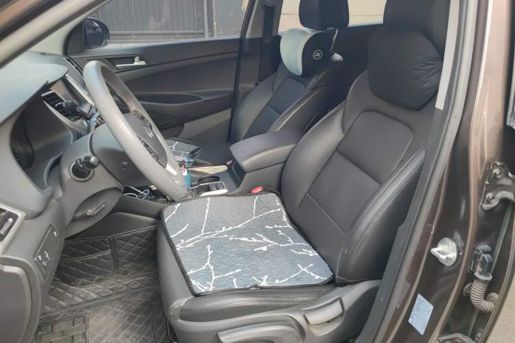 Used Hyundai Tucson 2015 1.6T Dual-Clutch Two-Wheel-Drive Smart Model
