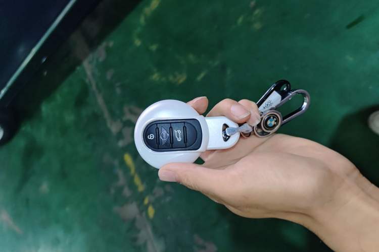 Used MINI Countryman 2023 Second Facelift 2.0T COOPER S ALL4 Connoisseur Vehicle Key