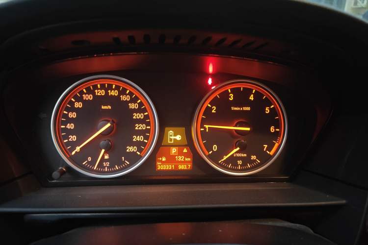 Used BMW 5 Series 2010 523Li Leading Model
