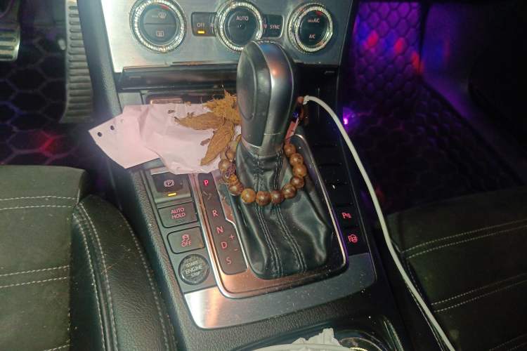 Used Volkswagen CC 2015 1.8TSI Luxury Model Gear Lever