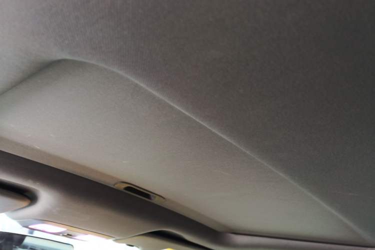 Used Dongfeng Aeolus Yixuan 2023 Mach Edition 1.5T Automatic Pursuit Rider Version Headliner