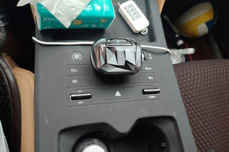 Used BYD Song L DM-i 2025 Intelligent Driving Version 112 km Leading Trim Gear Lever