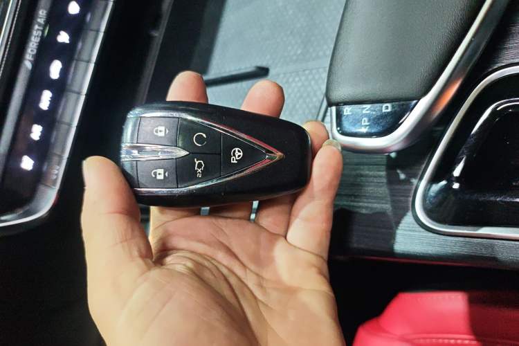 Used CHANGAN UNI-T 2020 1.5T Flagship Version
