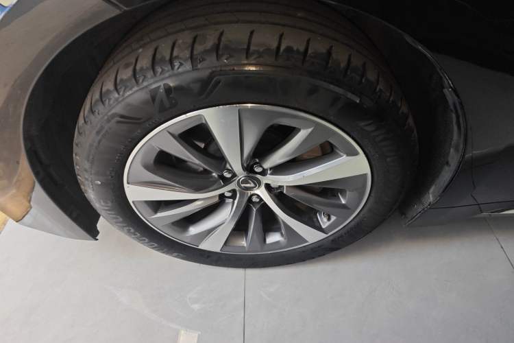 Used Lexus LS 2020 500h Excellence Edition China VI standard