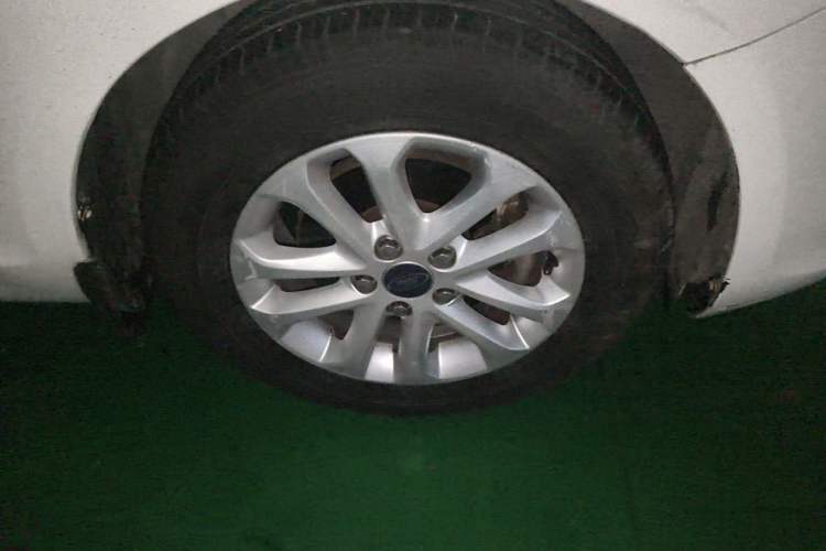 Used Ford Focus 2013 Hatchback Classic 1.8L Manual Base Model