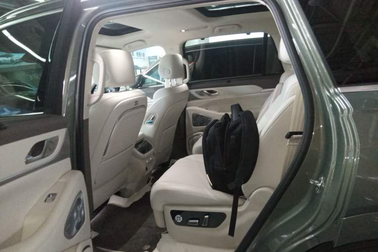 Used Wey Lanshan 2025 Four-Wheel Drive Max