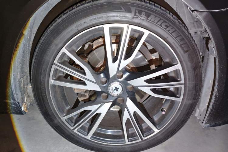 Used BMW 5 Series 2014 525Li Luxury Design Package
