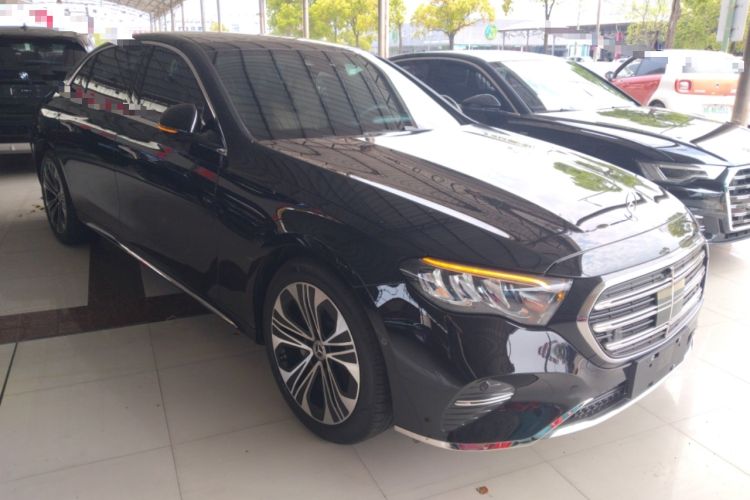 Used Mercedes-Benz E-Class 2025 Facelift E 300 L Luxury Edition Front Right 45 Deg