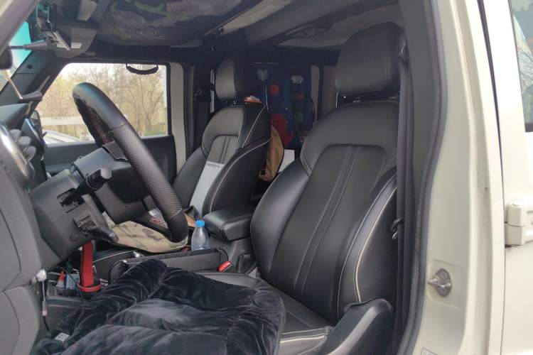 Used BAIC Off-Road BJ40 2016 40L 2.3T Automatic All-Wheel Drive Premium Edition
