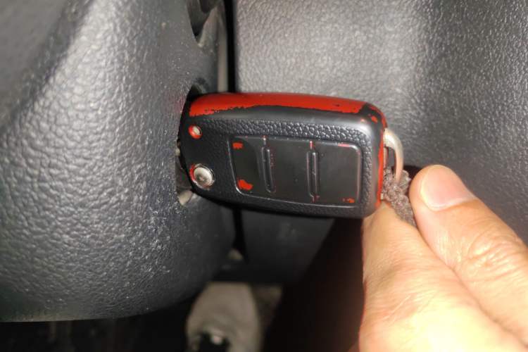 Used Volkswagen Tiguan 2016 280TSI Automatic Two-Wheel Drive Silk Road Comfort Edition Vehicle Key