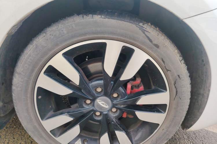 Used Chery Arrizo 5 2018 1.5L CVT Tribute to Youth Edition Right Front Wheel Hub