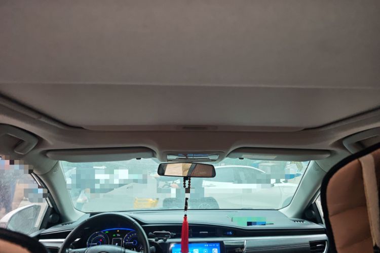 Used Toyota Corolla 2016 Dual-Engine 1.8L E-CVT Elite Edition
