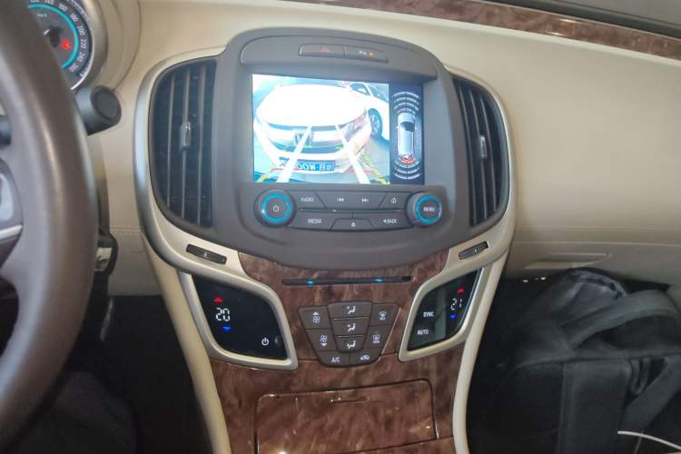 Used Buick LaCrosse 2013 2.4L SIDI Leading Comfort Version